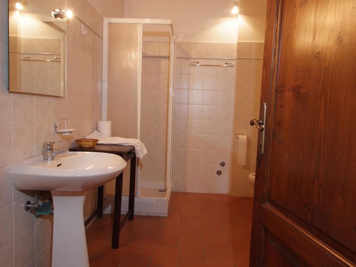 Spacious Farmhouse In Pienza With Swimming Pool Appartement Contignano Buitenkant foto